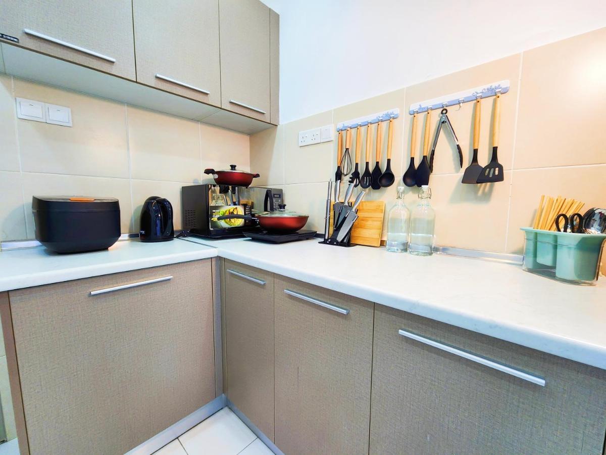 נילאי Klia Lili Residensi 5 Plus 2 Pax With Splendid Pool מראה חיצוני תמונה