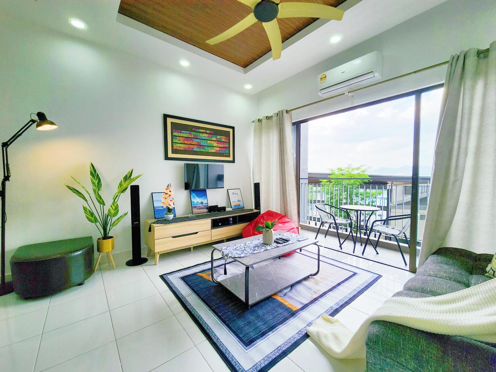 נילאי Klia Lili Residensi 5 Plus 2 Pax With Splendid Pool מראה חיצוני תמונה
